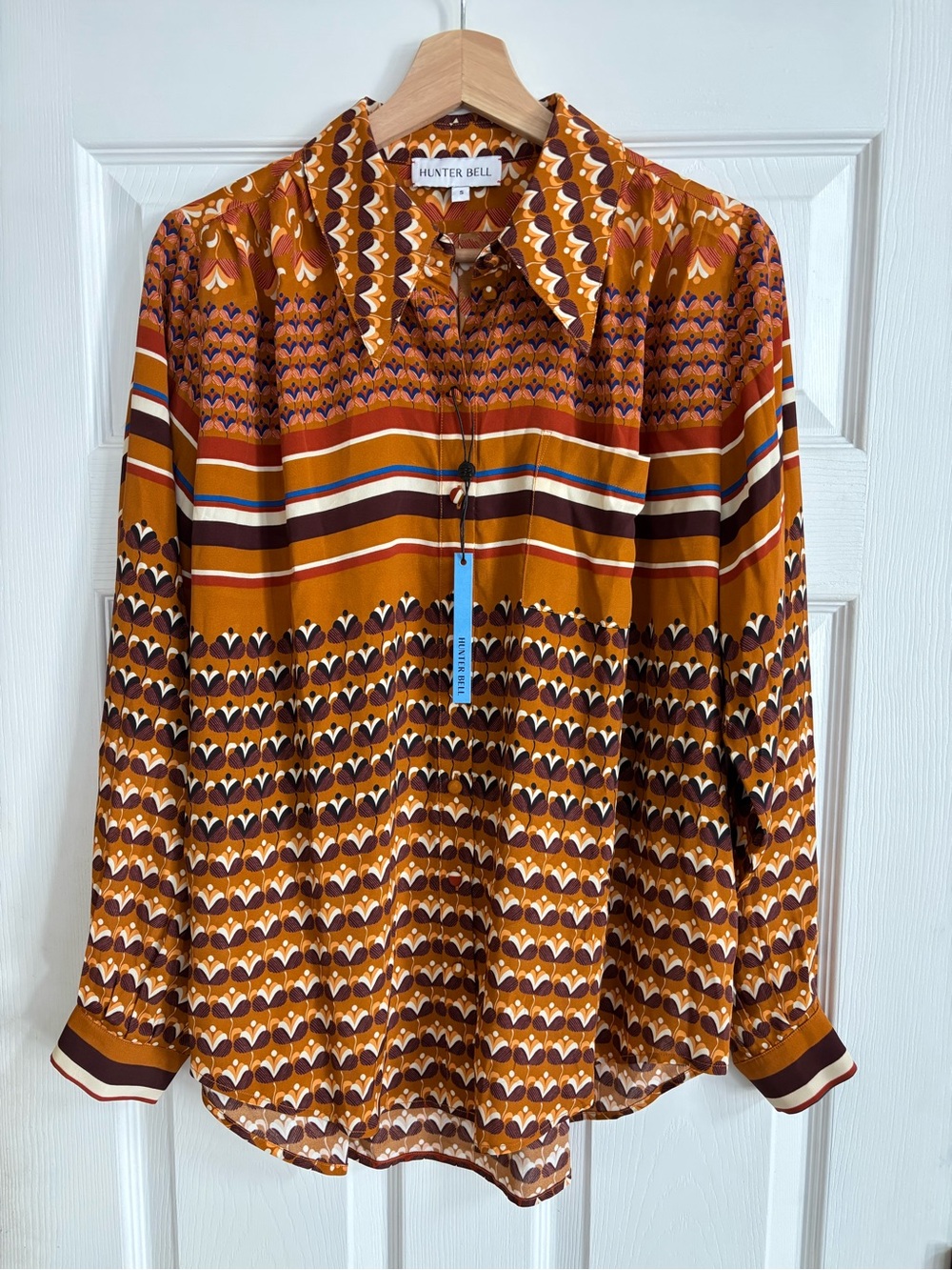Hunter Bell Miles Collared Button Down Silk Blouse in Terracotta Print, Size S